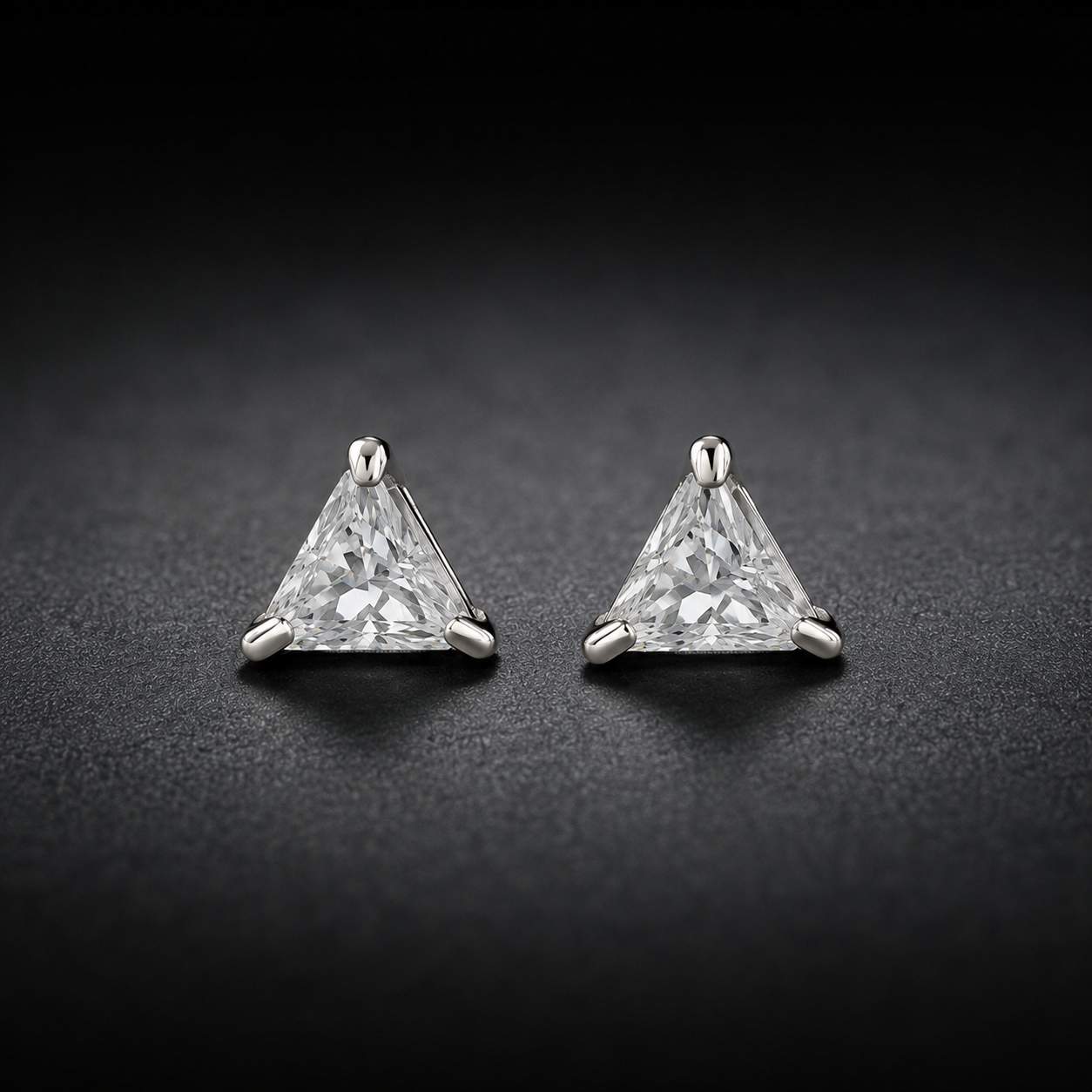 925 Sterling Silver Triangle Cut Earring